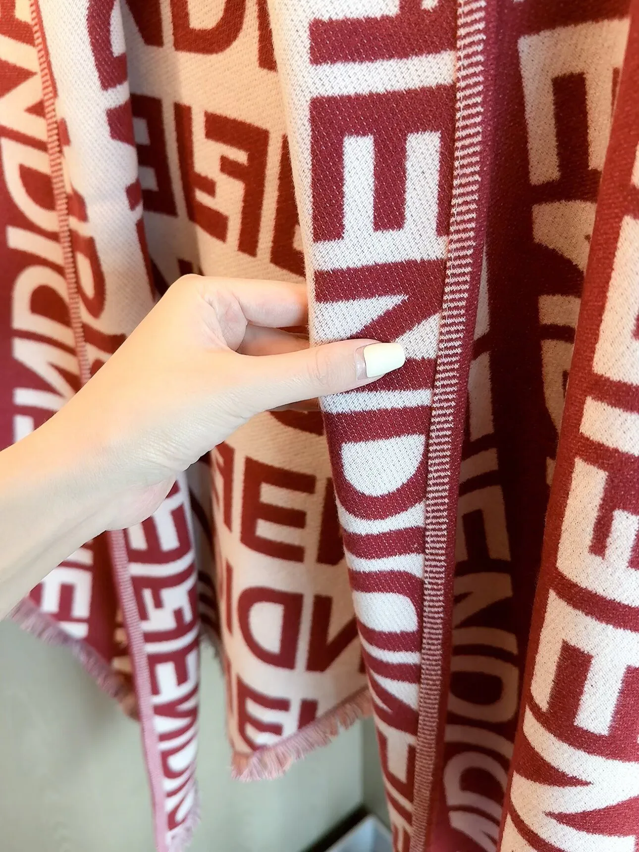 Шарфы Fendi 18002888