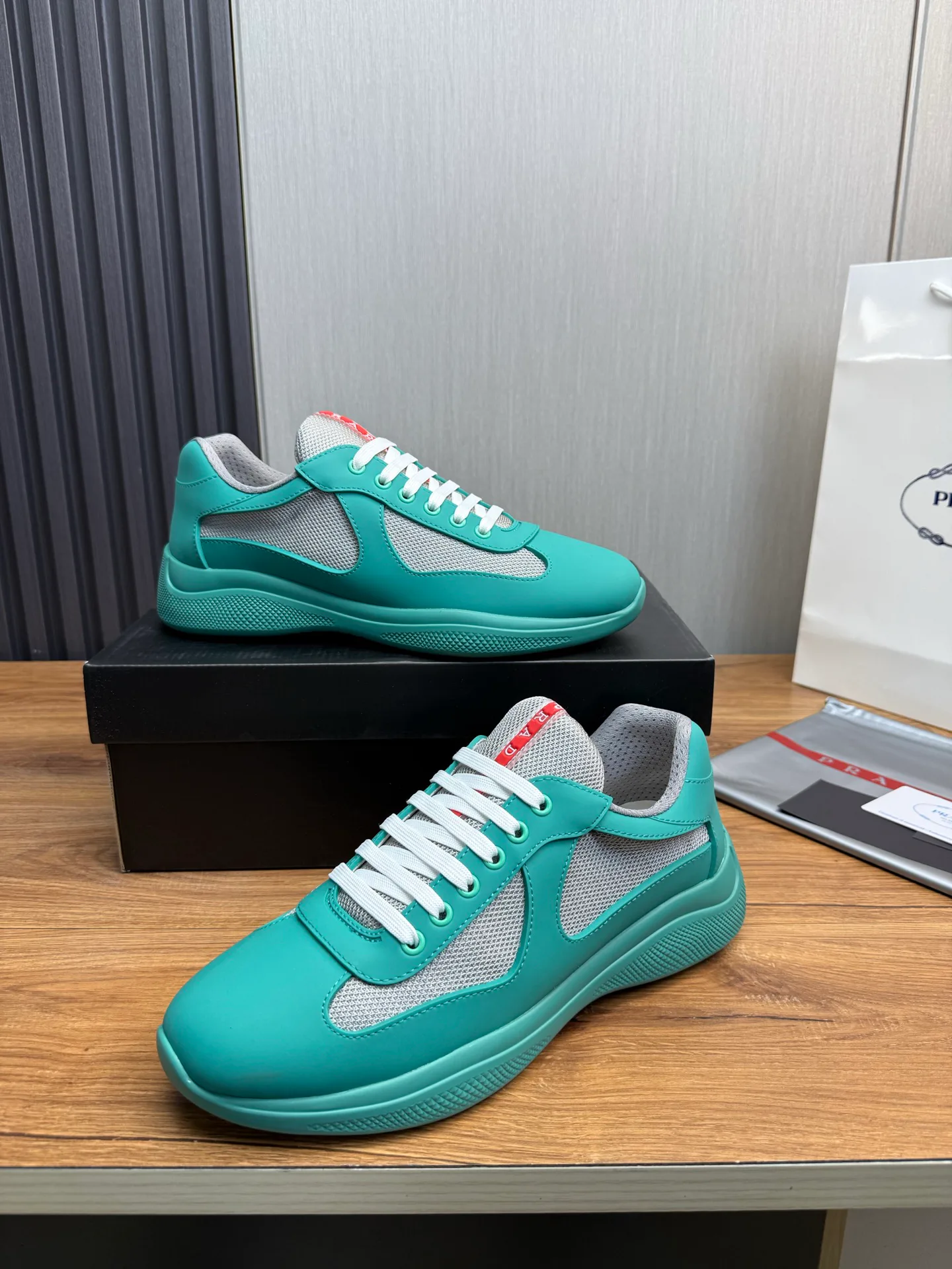 Кроссовки Женские Prada 1261593