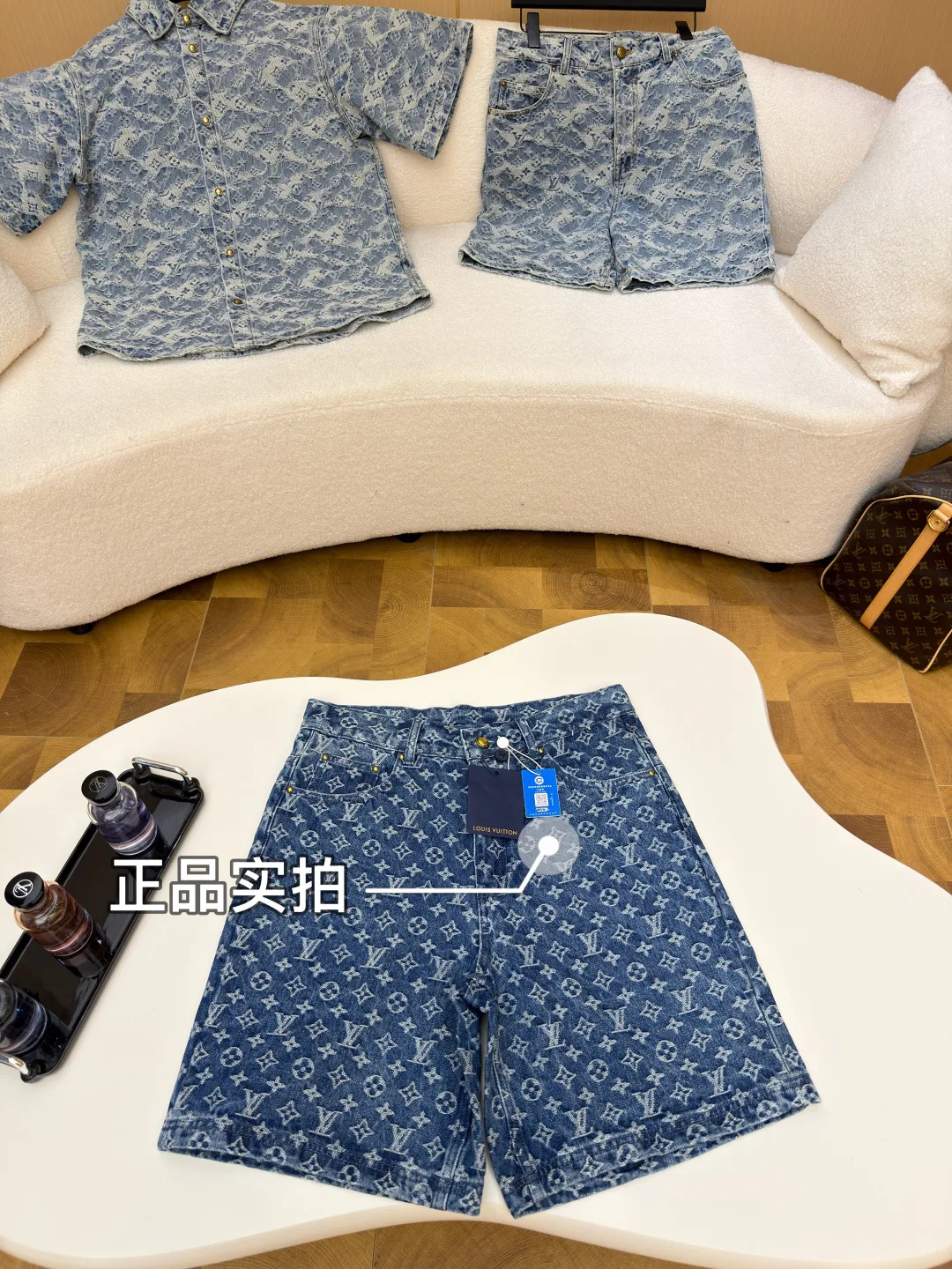 Шорты Мужские Louis Vuitton 13077110