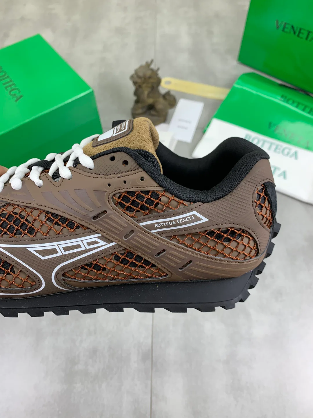 Кроссовки Женские Bottega Veneta 18365189
