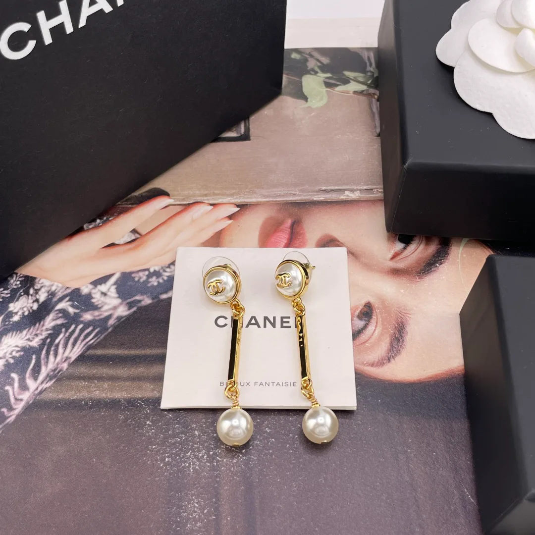 Бижутерия Chanel 17463549