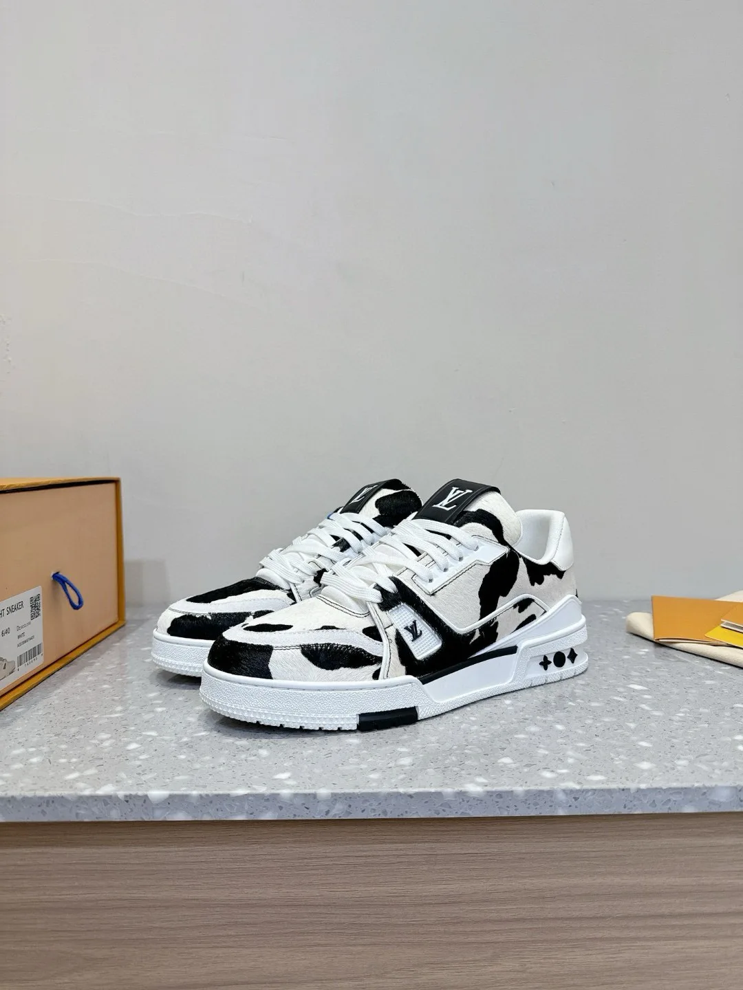 Кроссовки Женские Louis Vuitton 311293