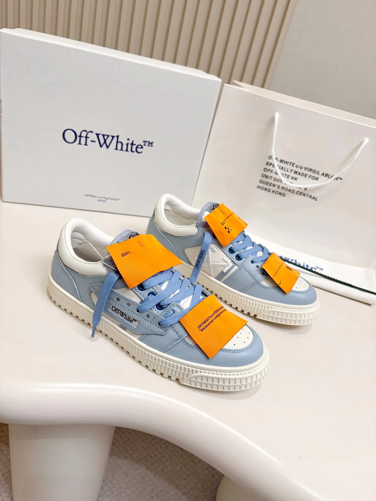 Кроссовки Женские Off-White 18103209