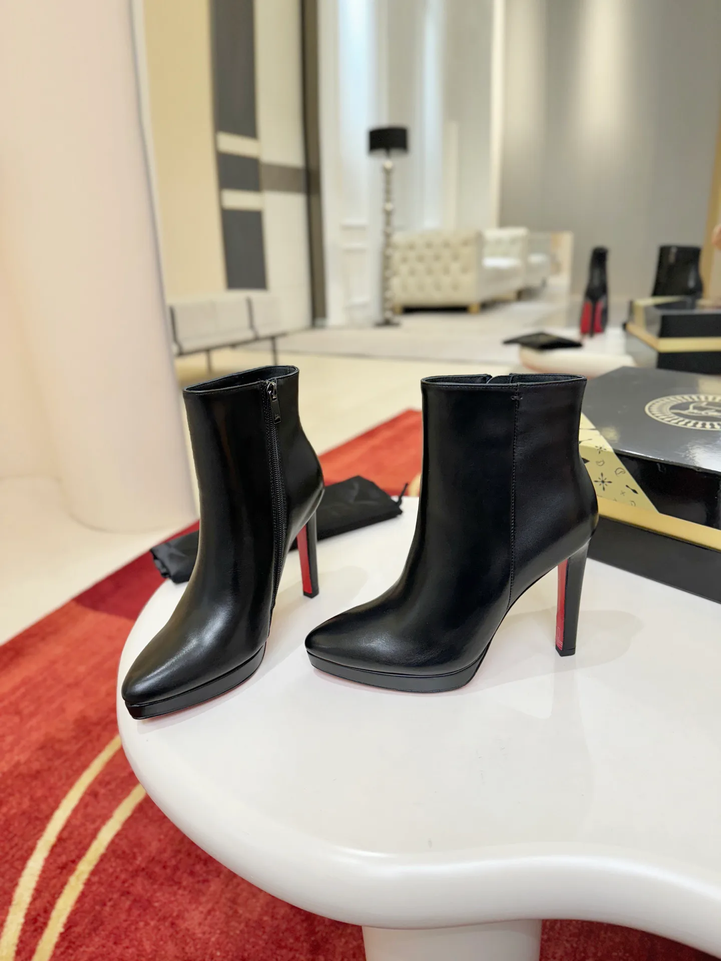 Ботильоны Женские Christian Louboutin 18339145
