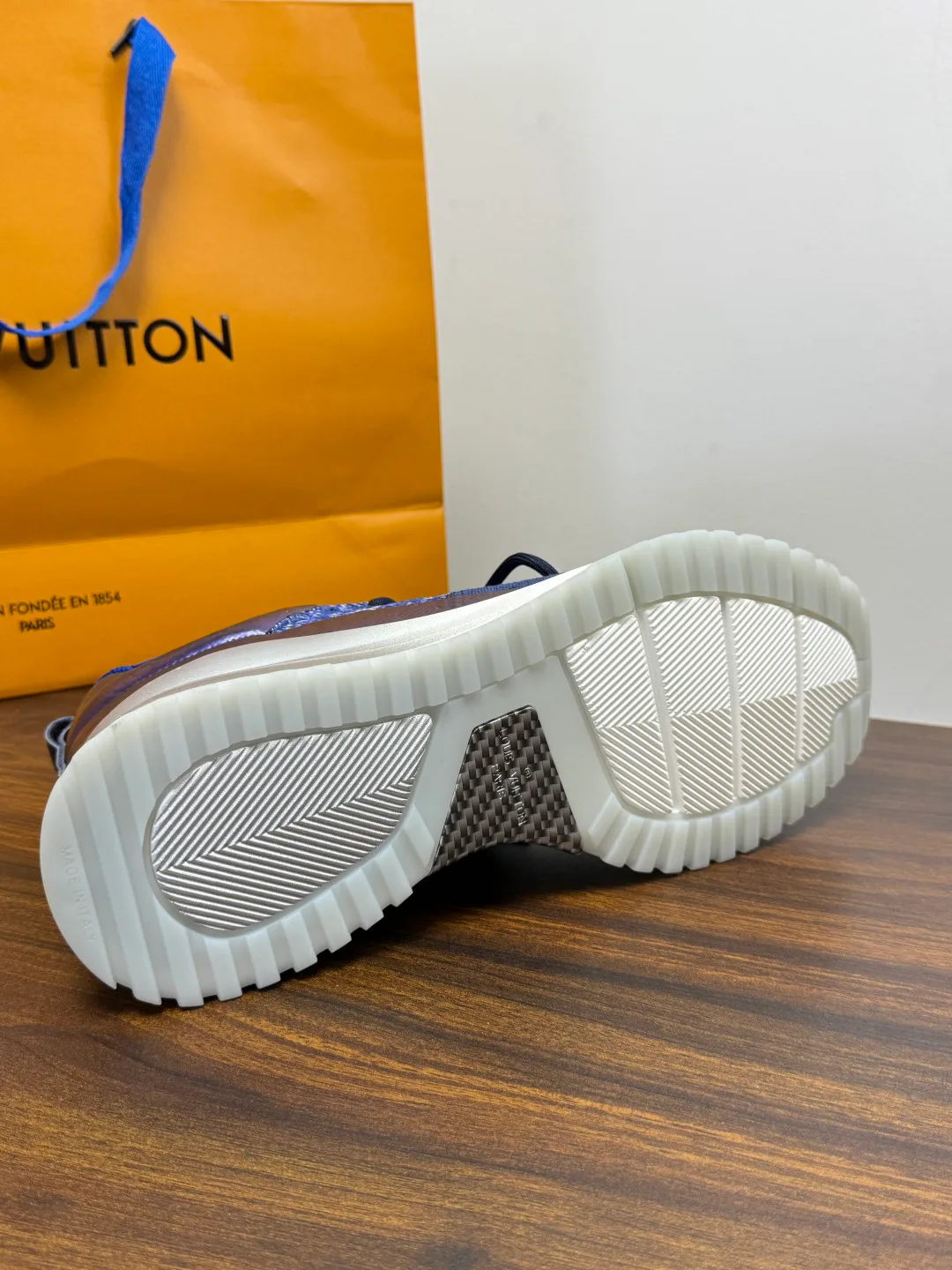 Кроссовки Мужские Louis Vuitton 19716406