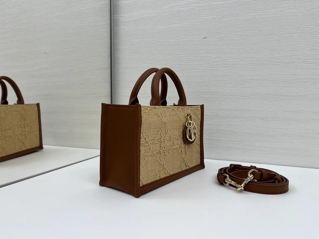 Классические Сумки Женские Christian Dior 11630091