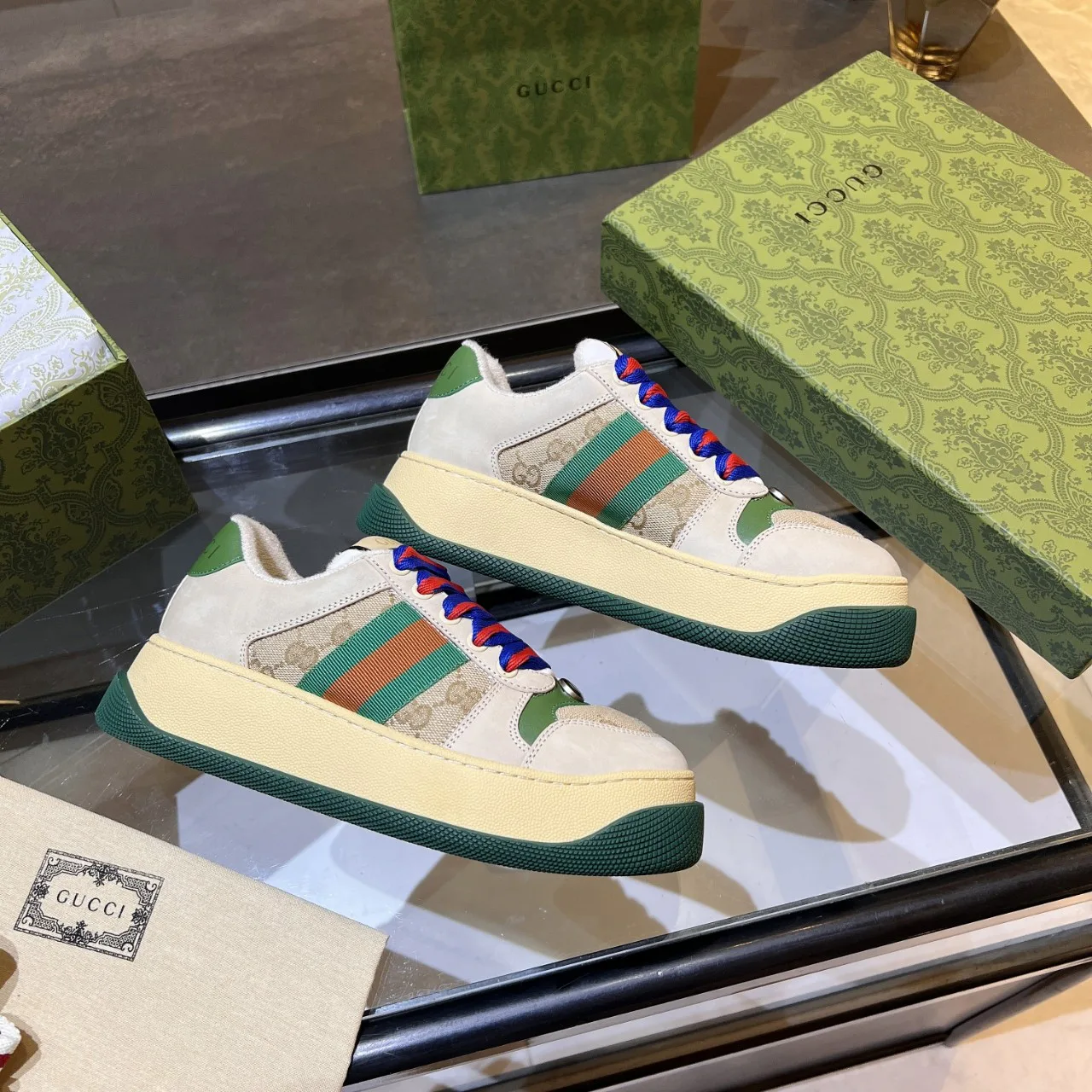 Кроссовки Женские Gucci 17955445