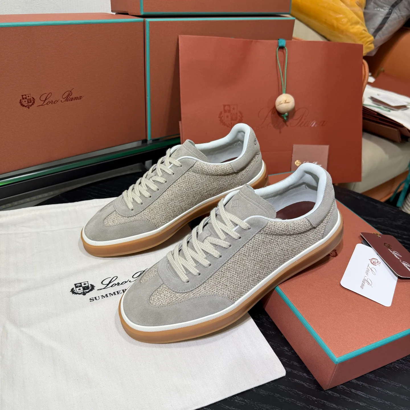 Кроссовки Женские Loro Piana 17955591