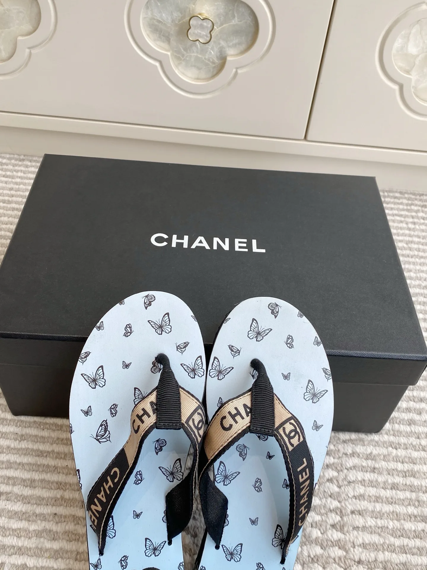 Шлепанцы Женские Chanel 11909732