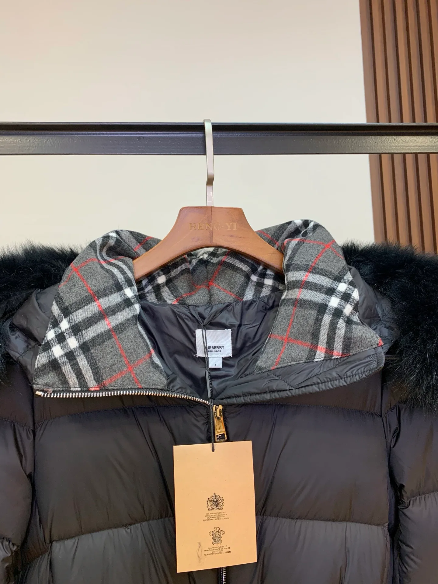 Куртки И Пуховики Женские Burberry 18741870
