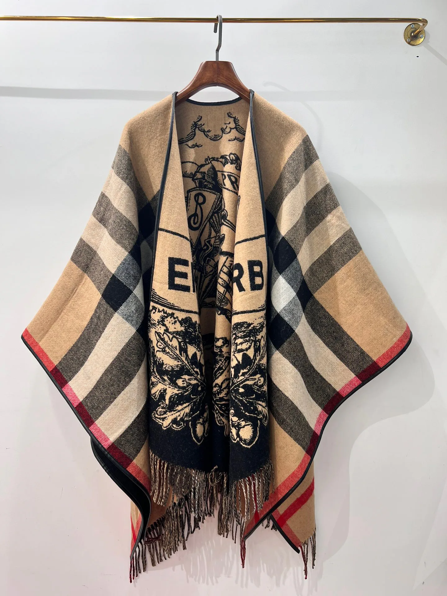 Пальто Женские Burberry 18758910