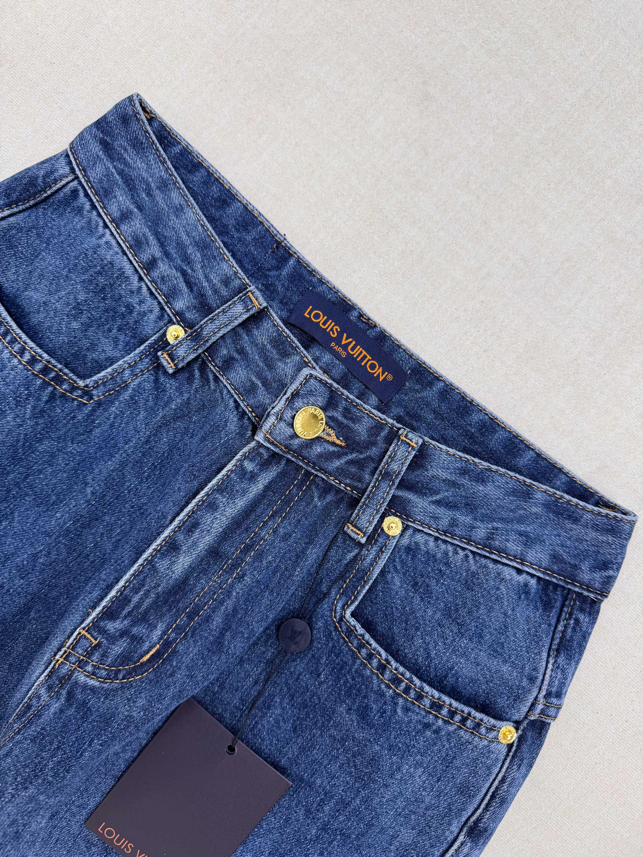 Джинсы Женские Louis Vuitton 11545121