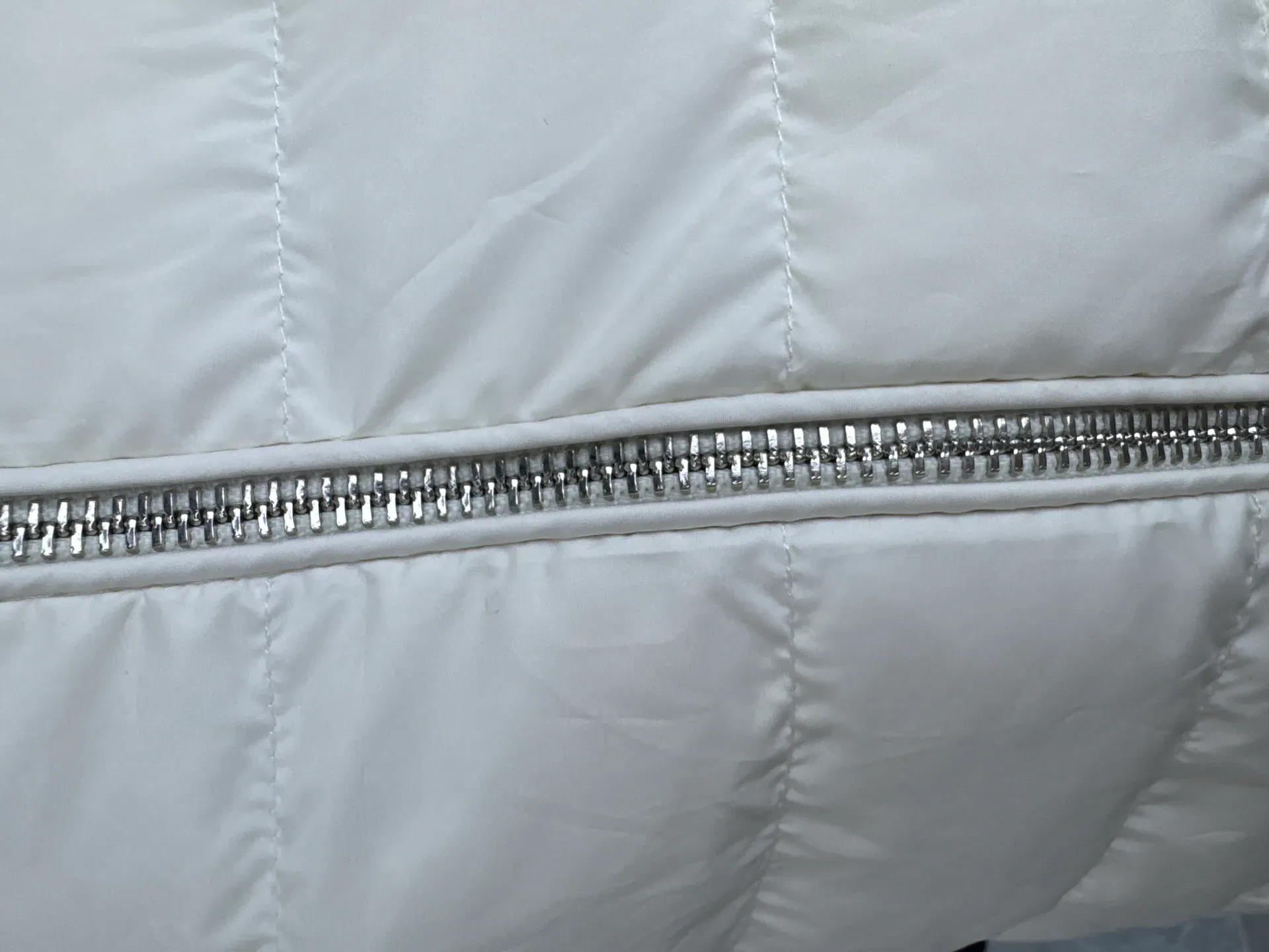 Куртки И Пуховики Женские Moncler 112212