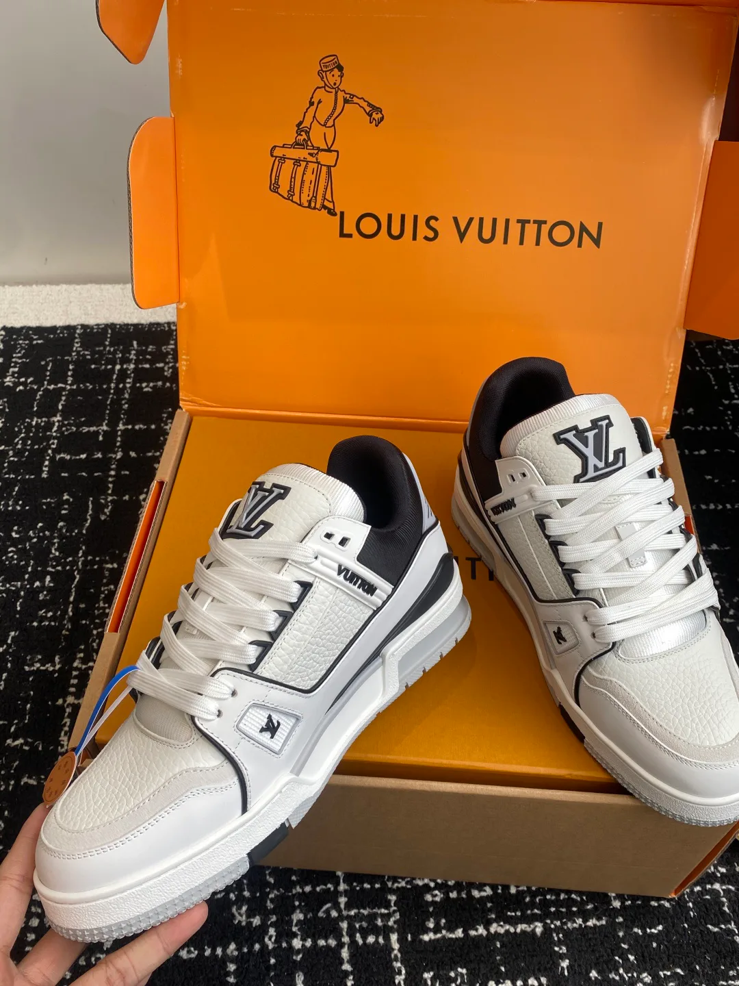 Кроссовки Женские Louis Vuitton 5790818
