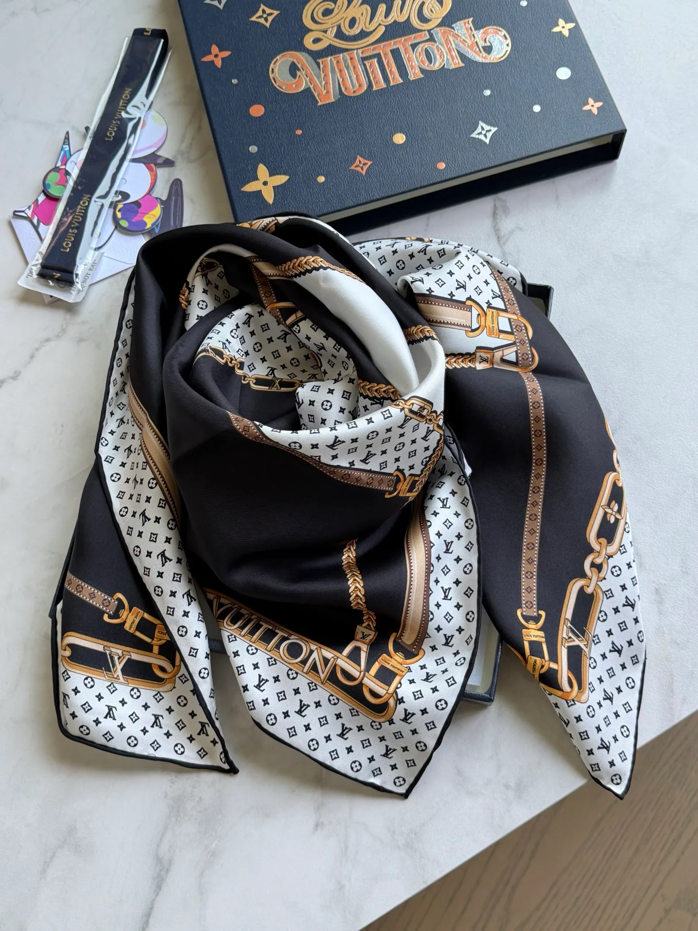 Платки Louis Vuitton 11613510