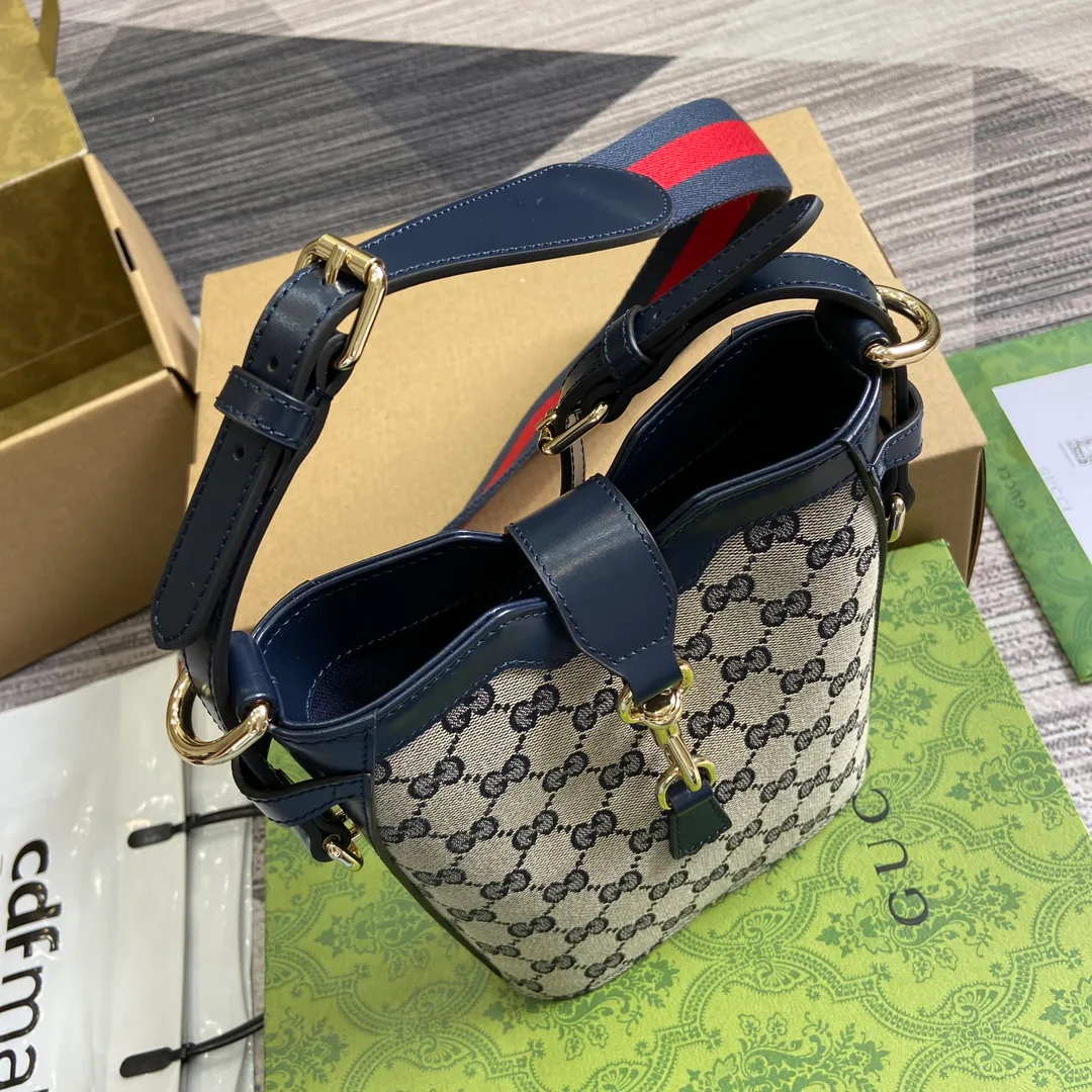 Классические Сумки Женские Gucci 4365368