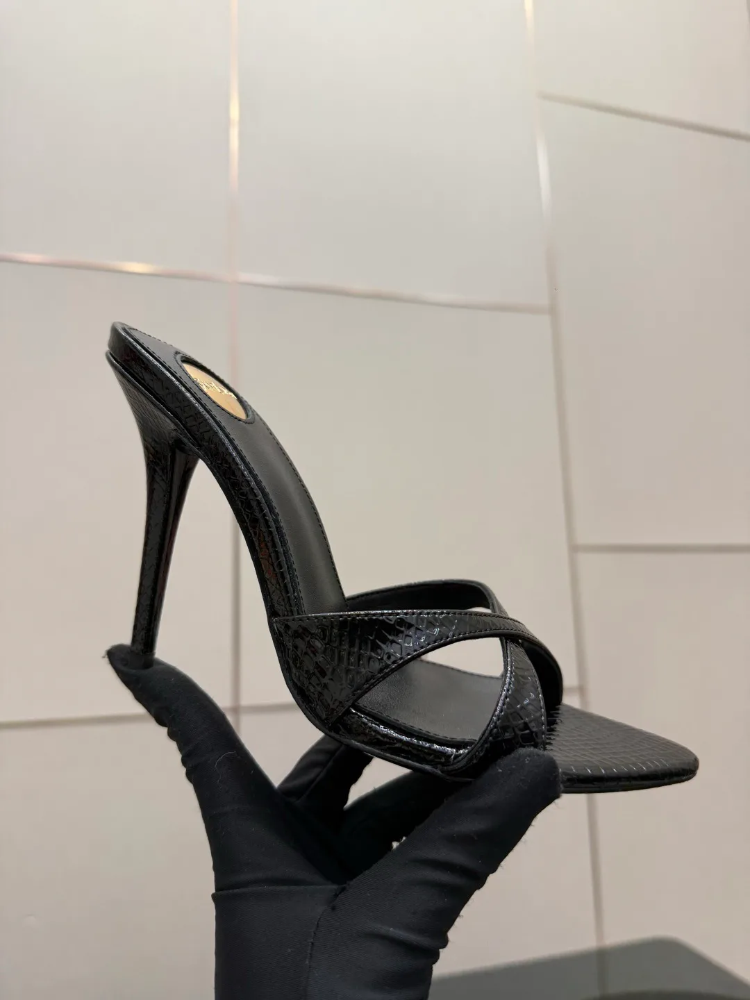 Босоножки Женские Saint Laurent 11409912