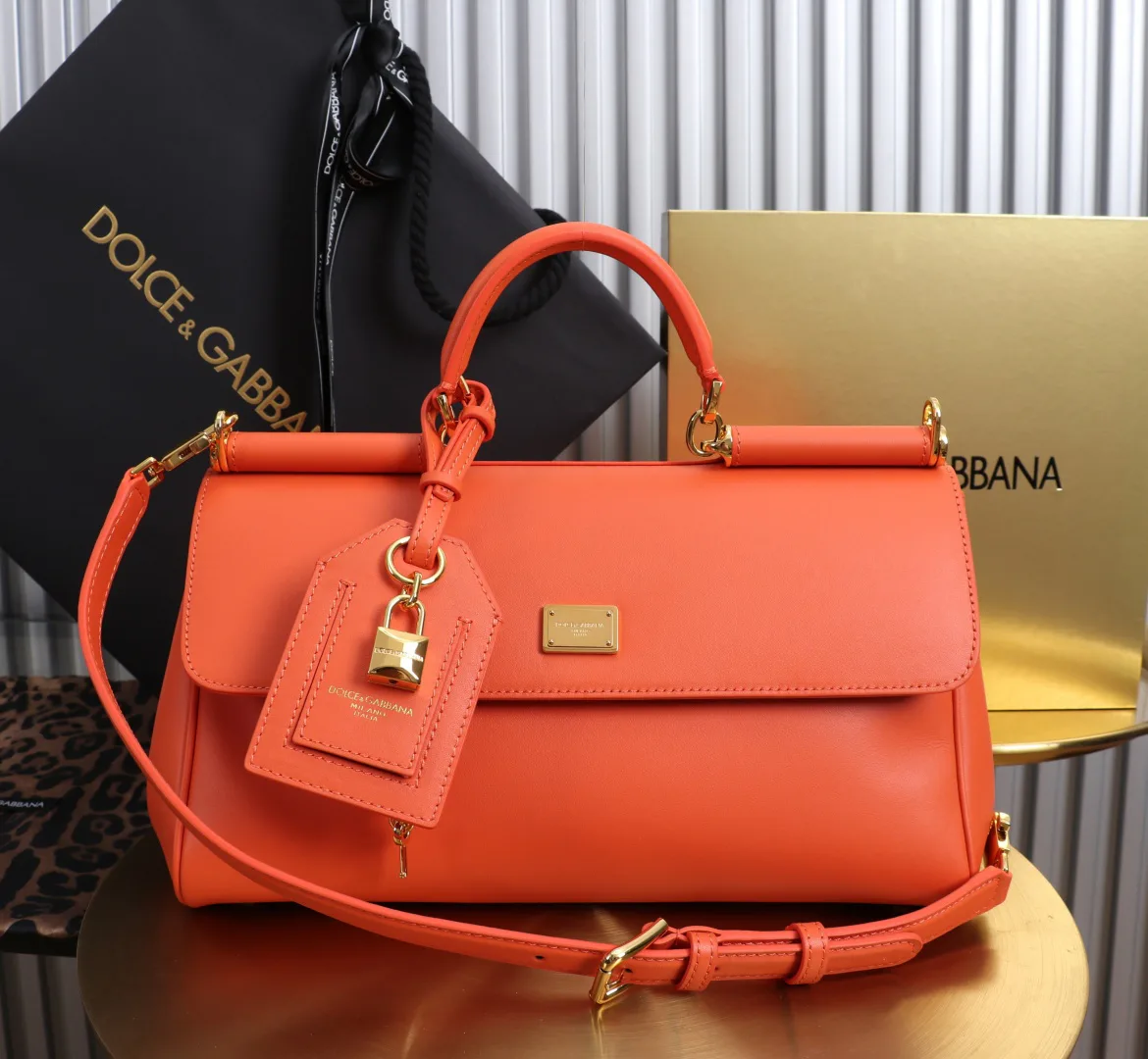 Классические Сумки Женские Dolce & Gabbana 18004433
