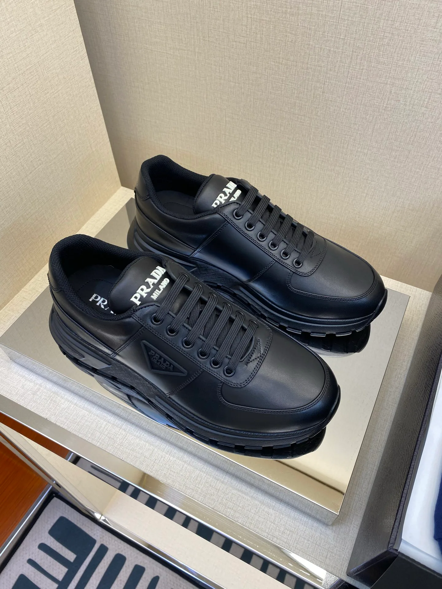 Кроссовки Мужские Prada 18039820