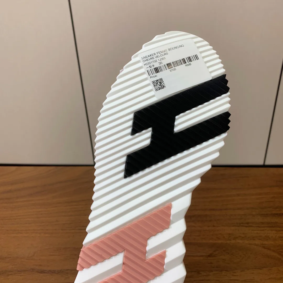 Кроссовки Женские Hermes 11567580