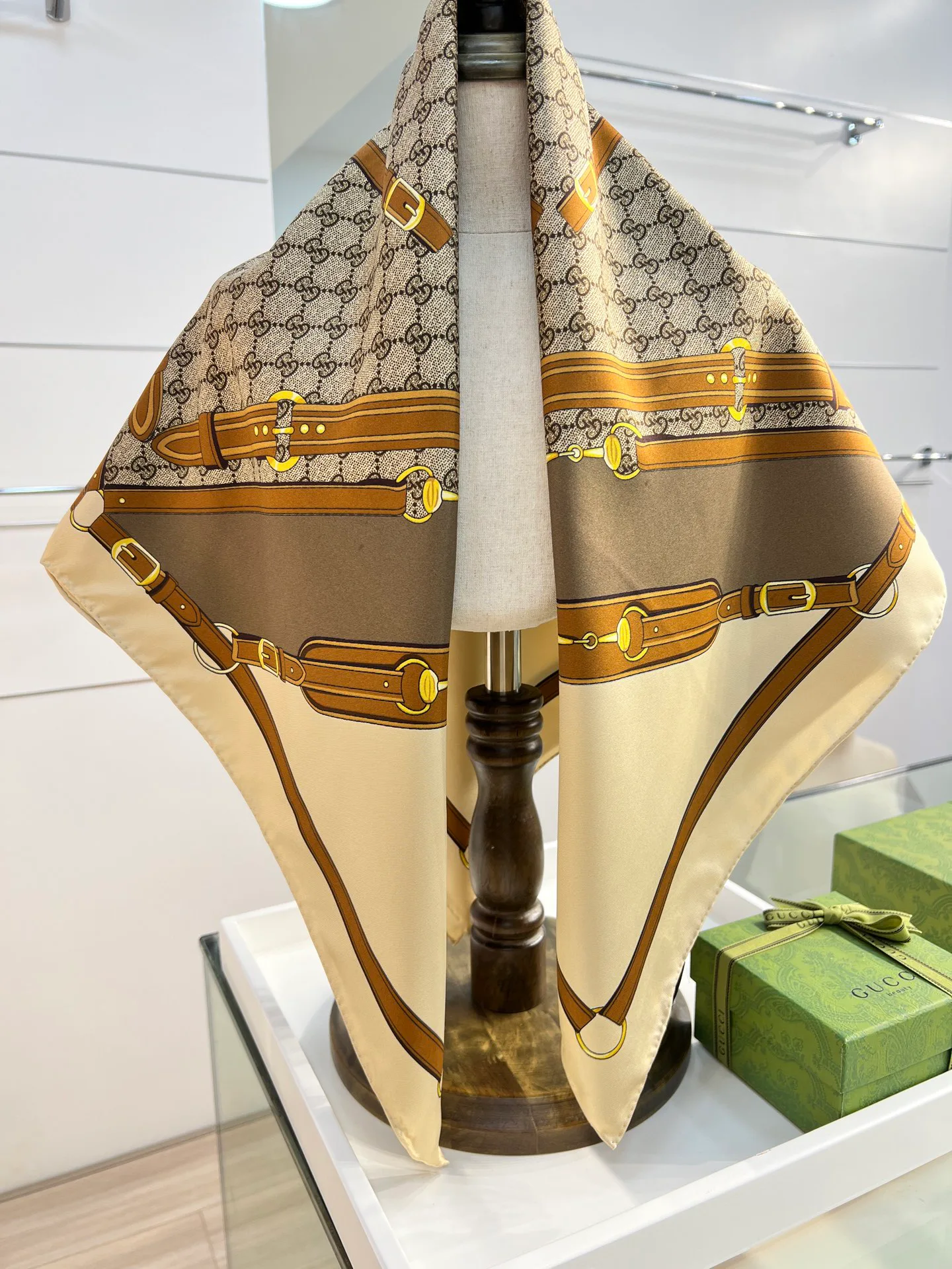 Платки Gucci 949419