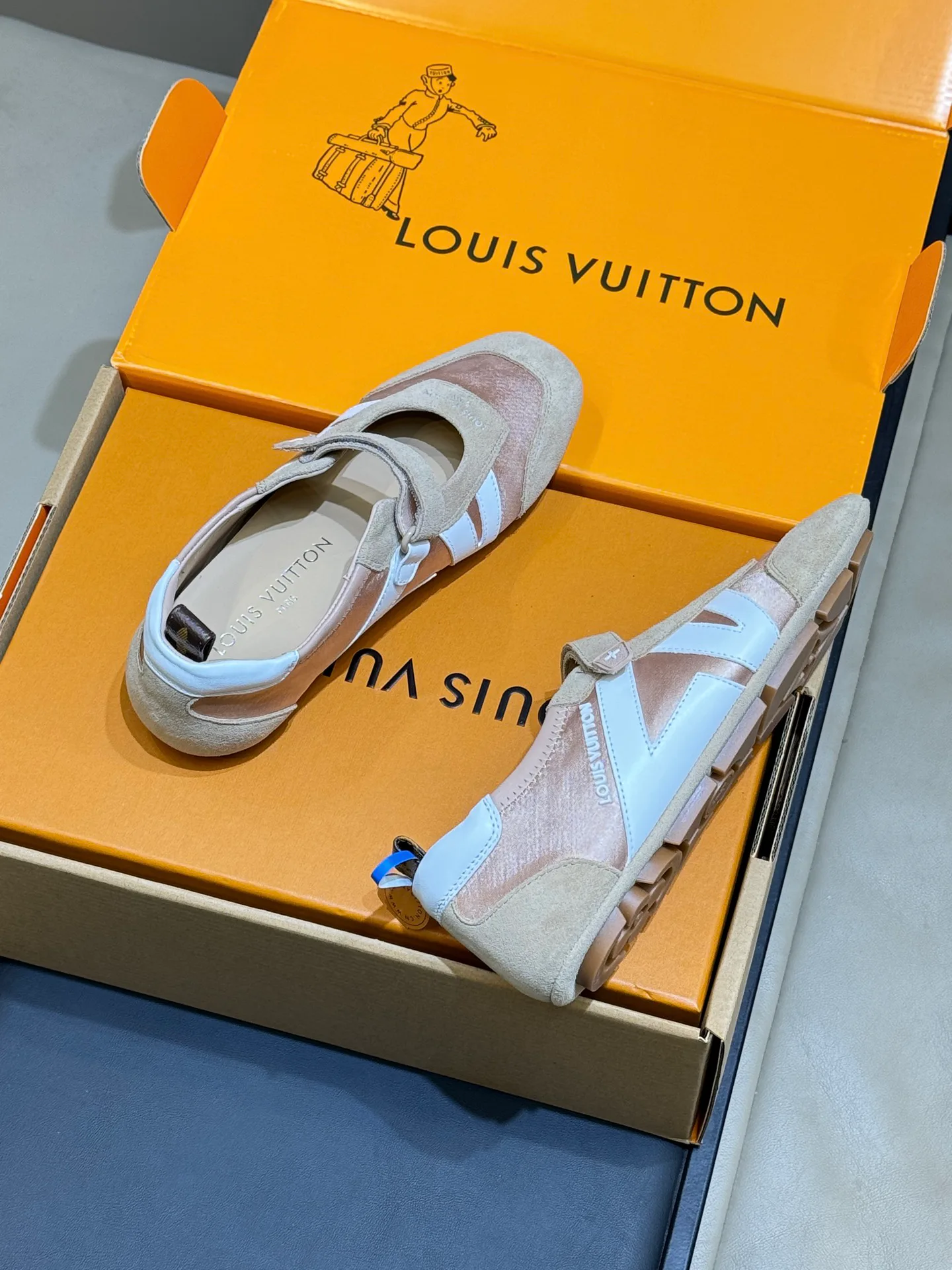 Босоножки Женские Louis Vuitton 11411032