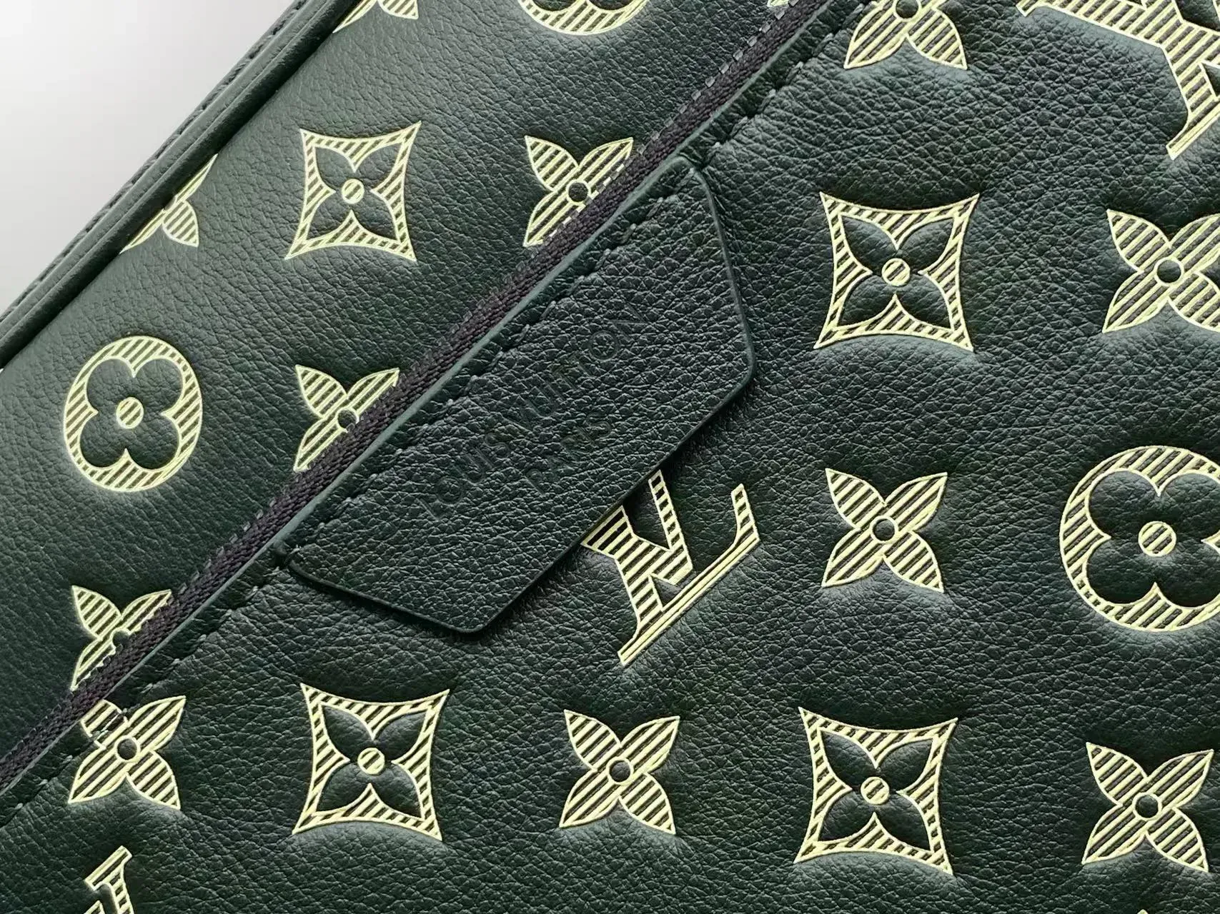 Сумки На Ремне Женские Louis Vuitton 903194