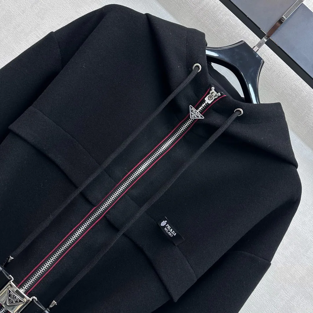 Куртки И Пуховики Женские Prada 393724