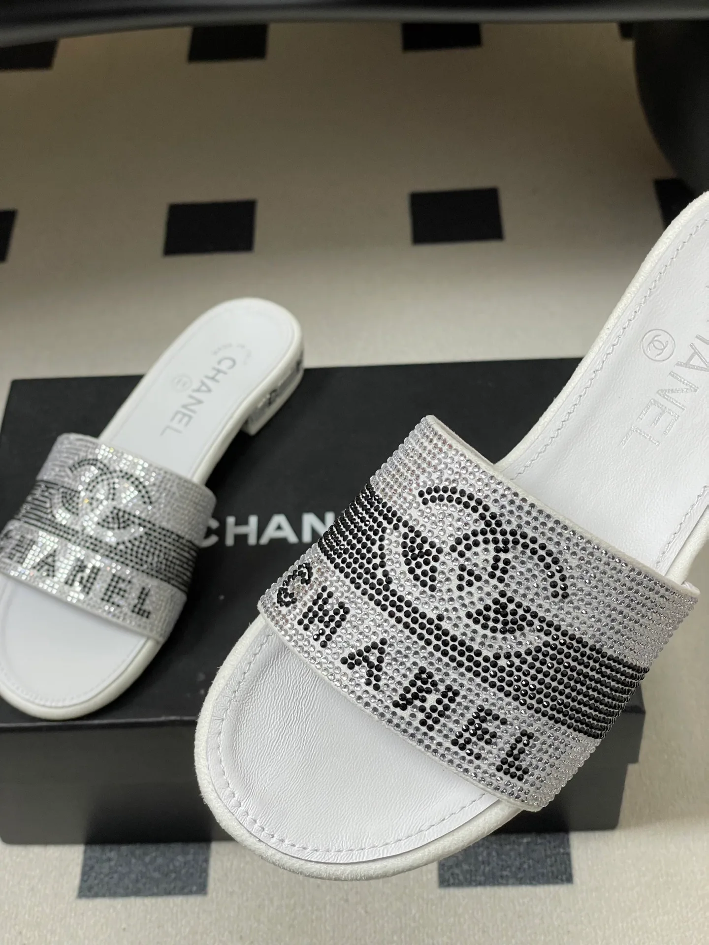 Туфли Женские Chanel 10993959