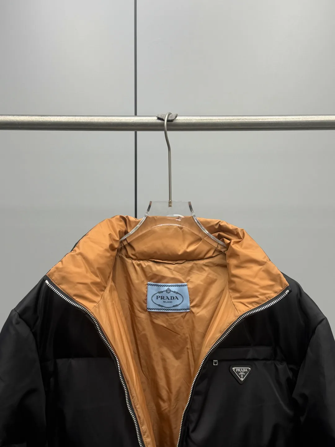 Куртки И Пуховики Женские Prada 18411266