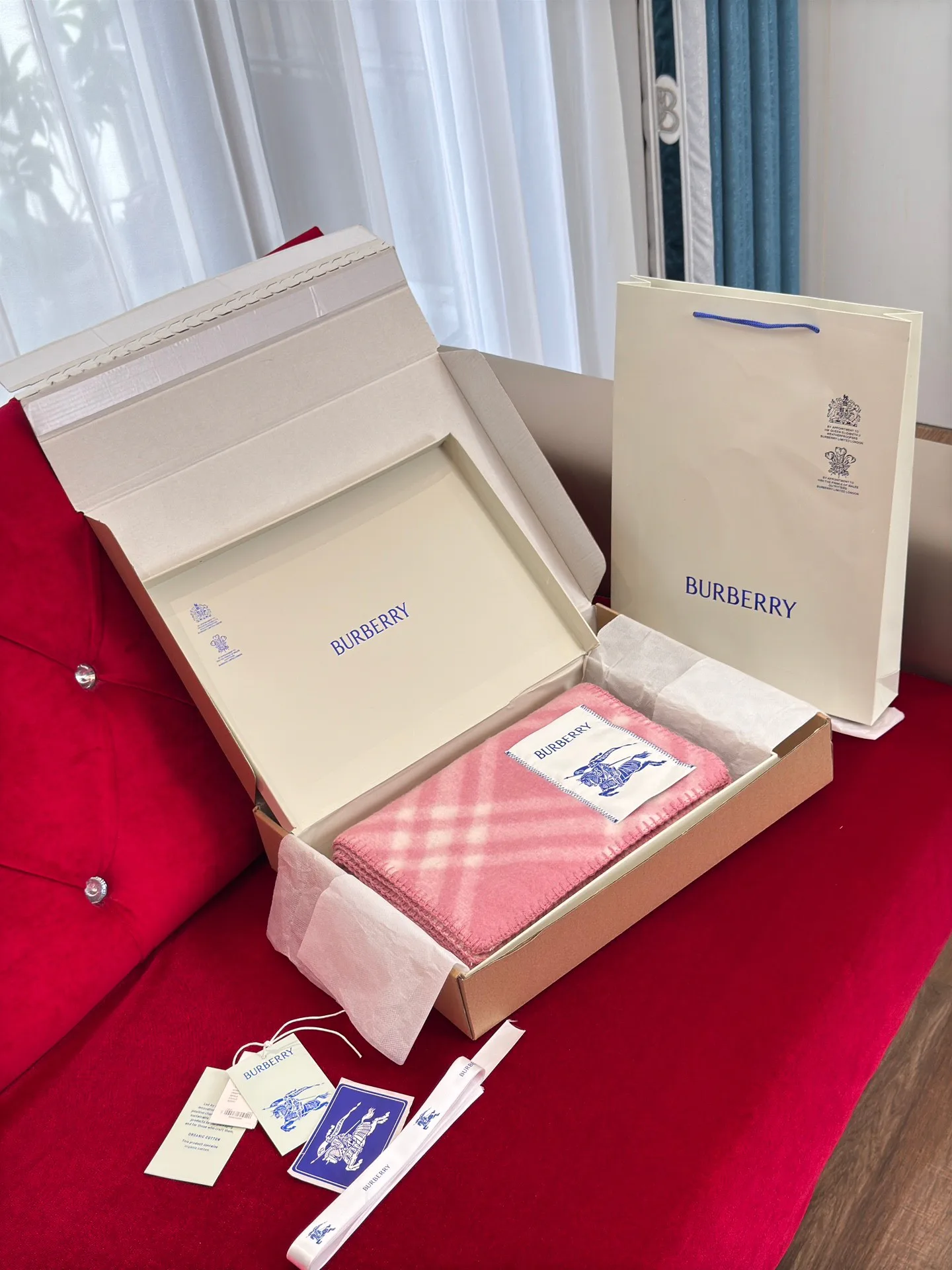 Шарфы Burberry 18287464