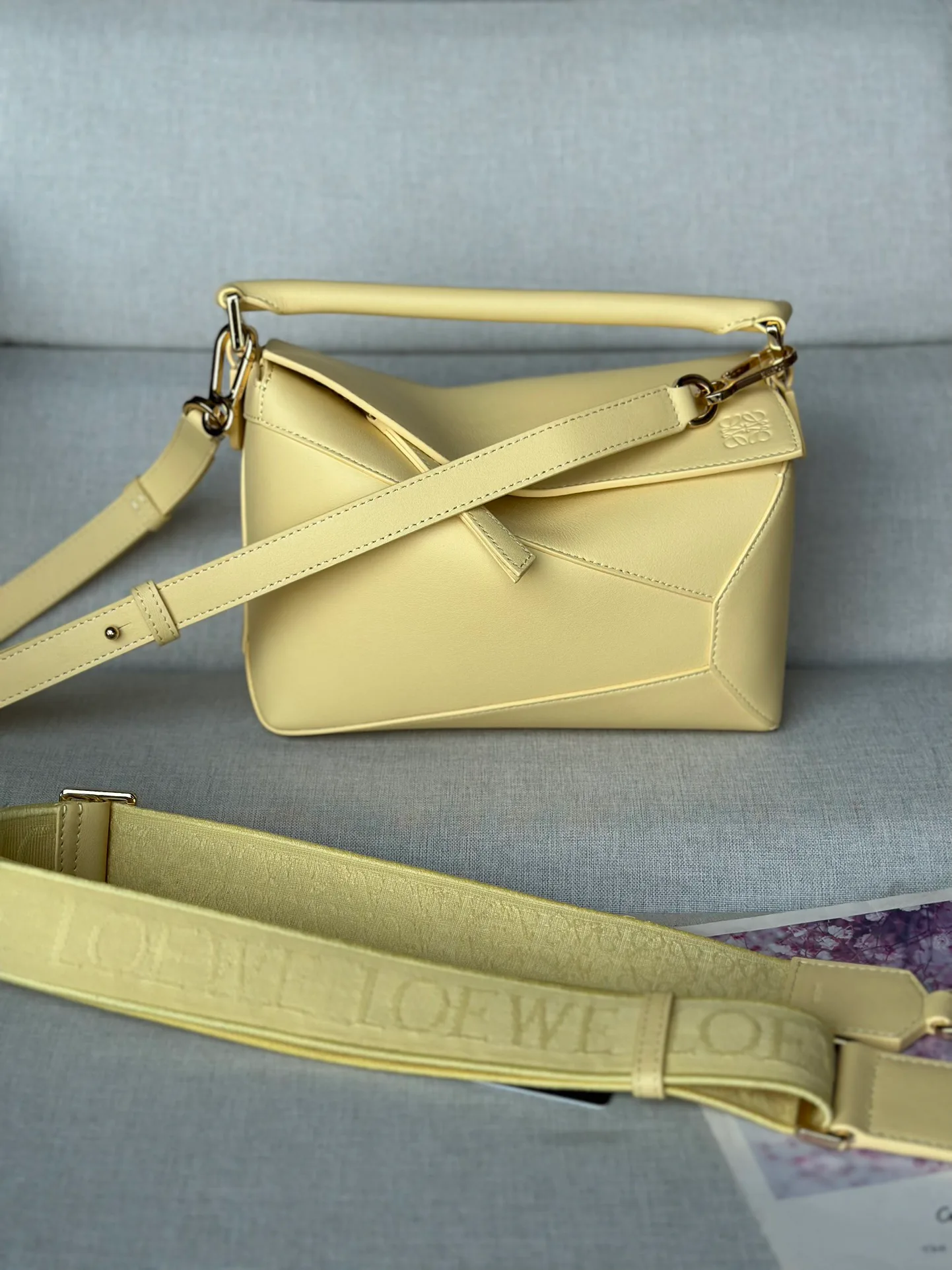 Классические Сумки Женские Loewe 13339544