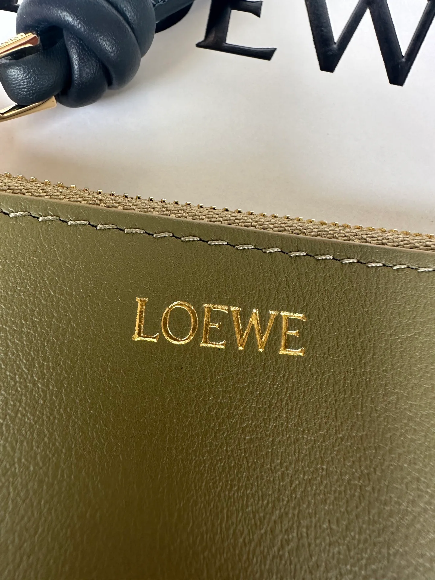 Клатчи Женские Loewe 11675815