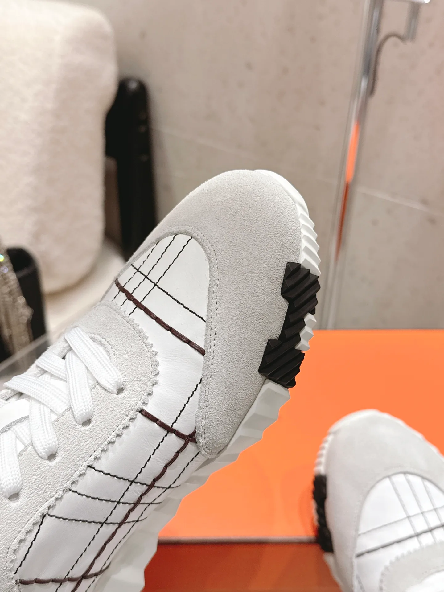 Кроссовки Женские Hermes 11011619