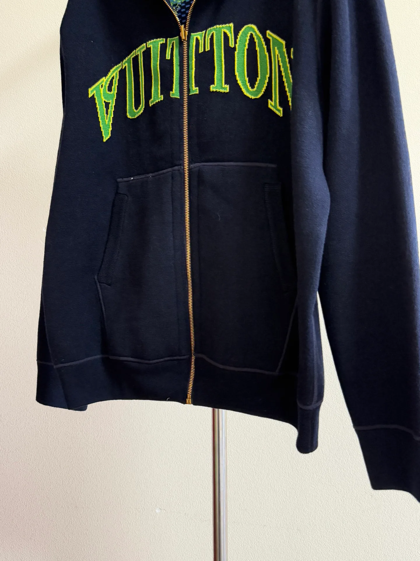 Куртки И Пуховики Женские Louis Vuitton 4888765