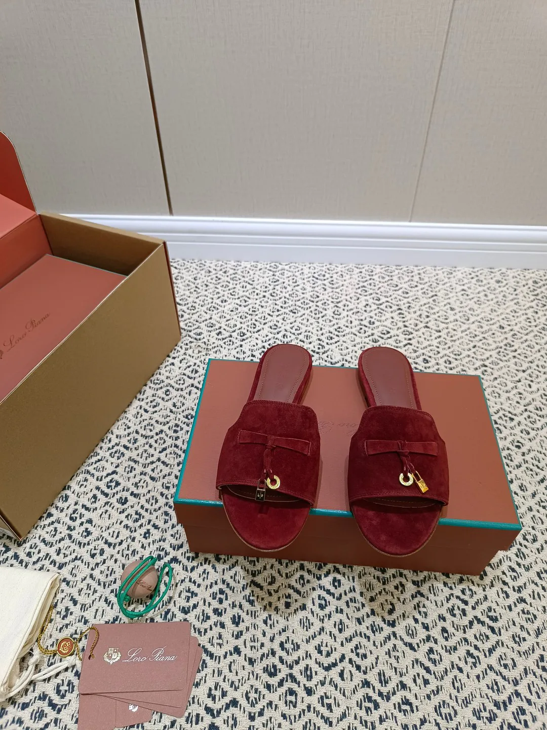 Шлепанцы Женские Loro Piana 8408