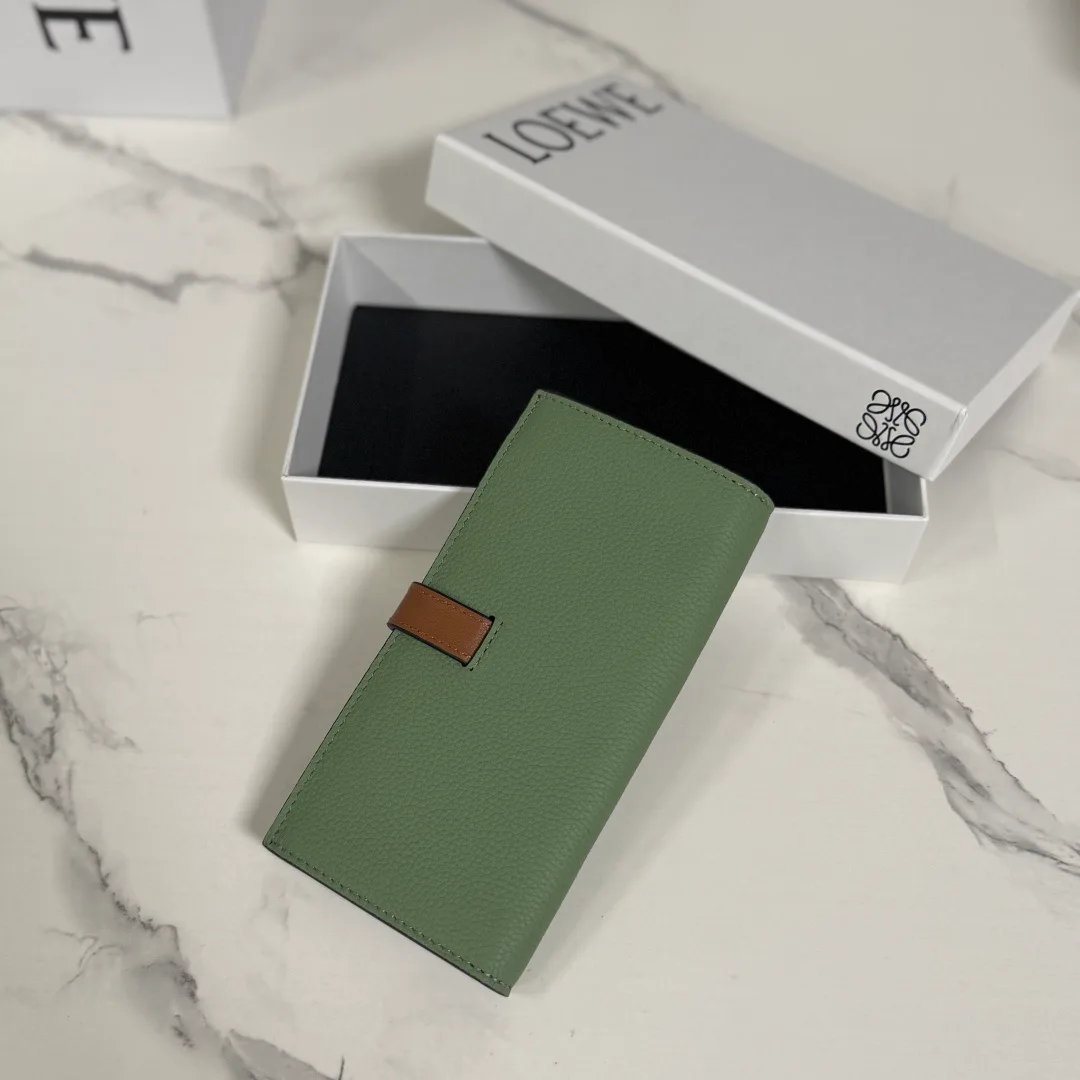 Клатчи Женские Loewe 17331707
