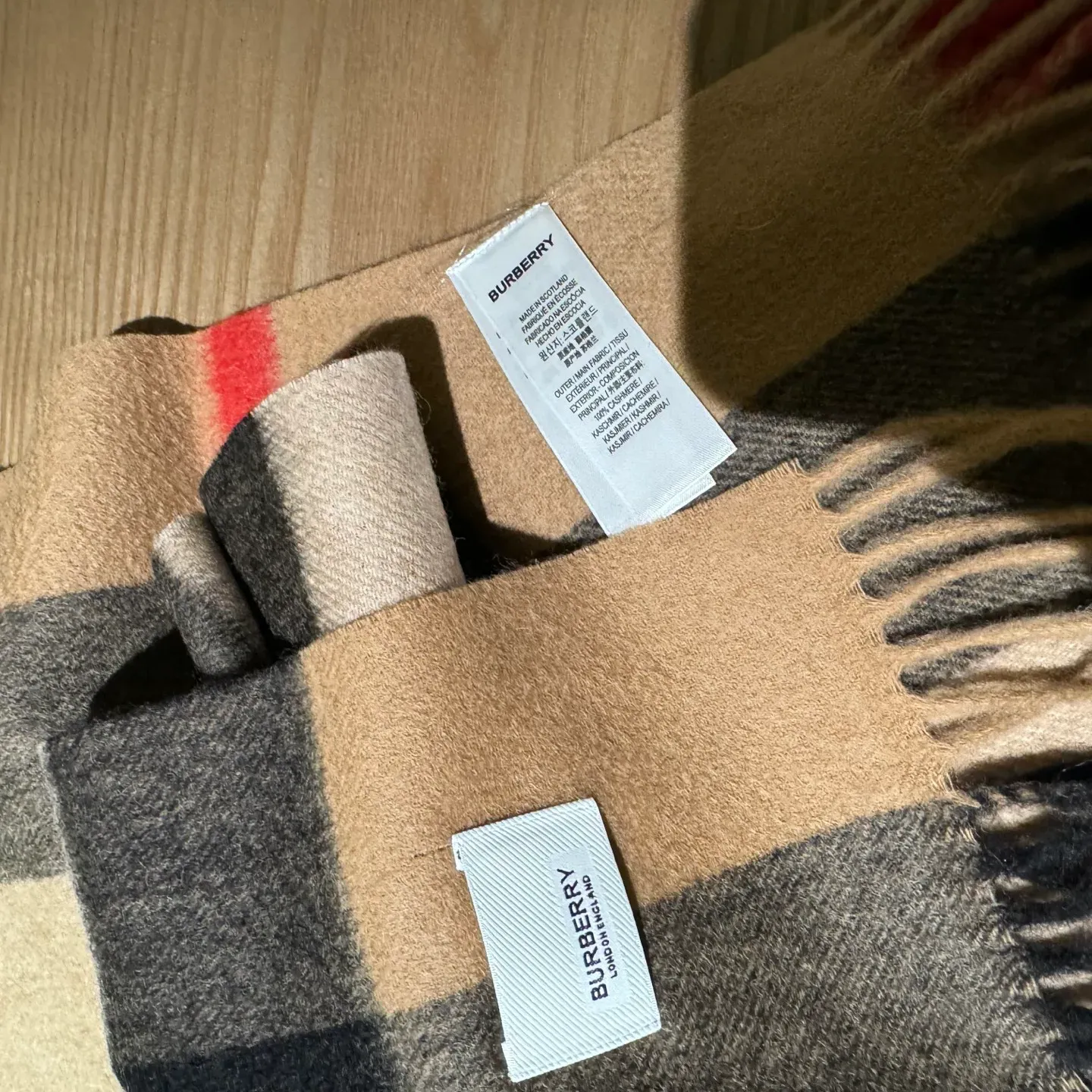 Шарфы Burberry 638036