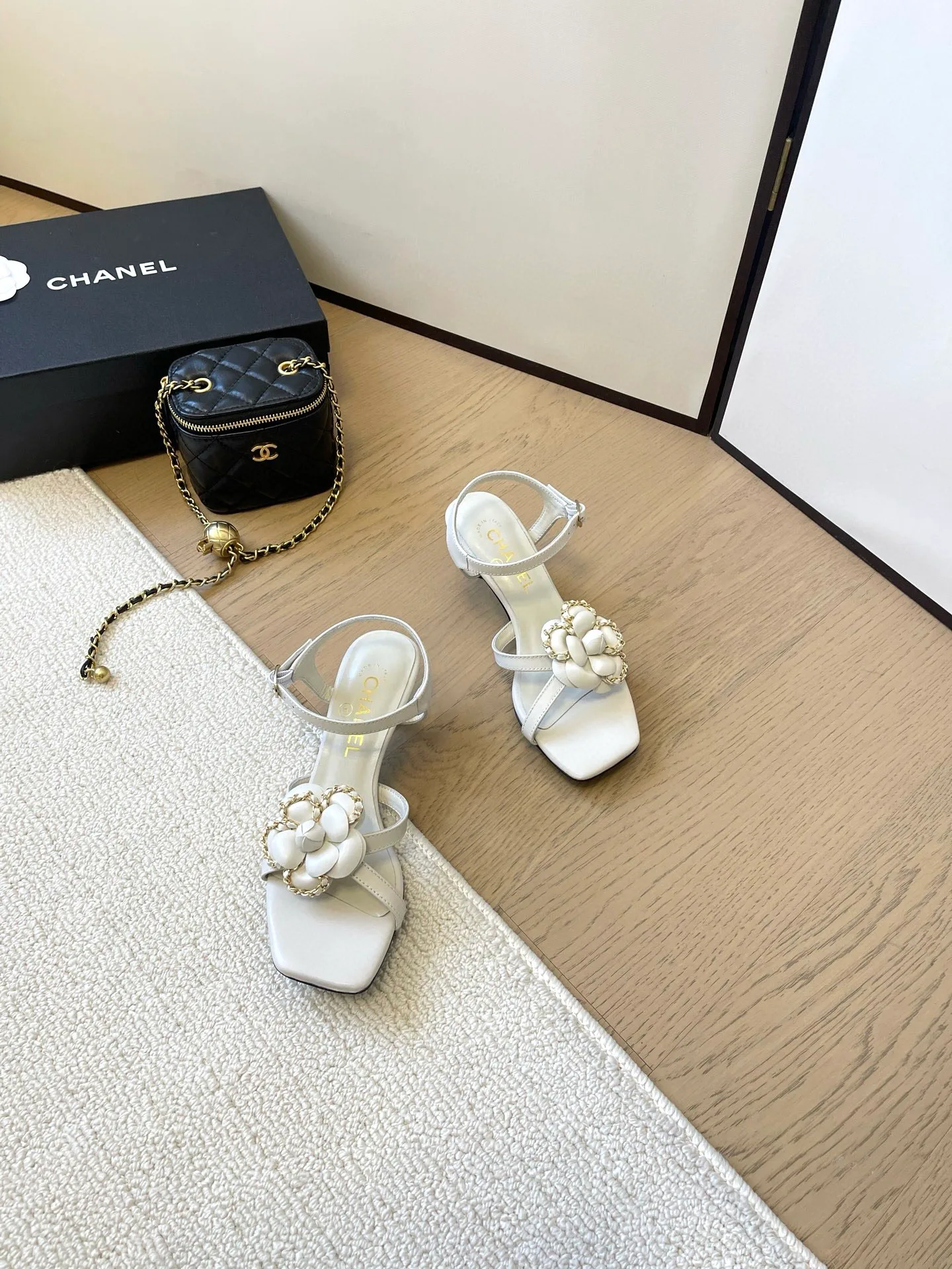 Туфли Женские Chanel 13418369