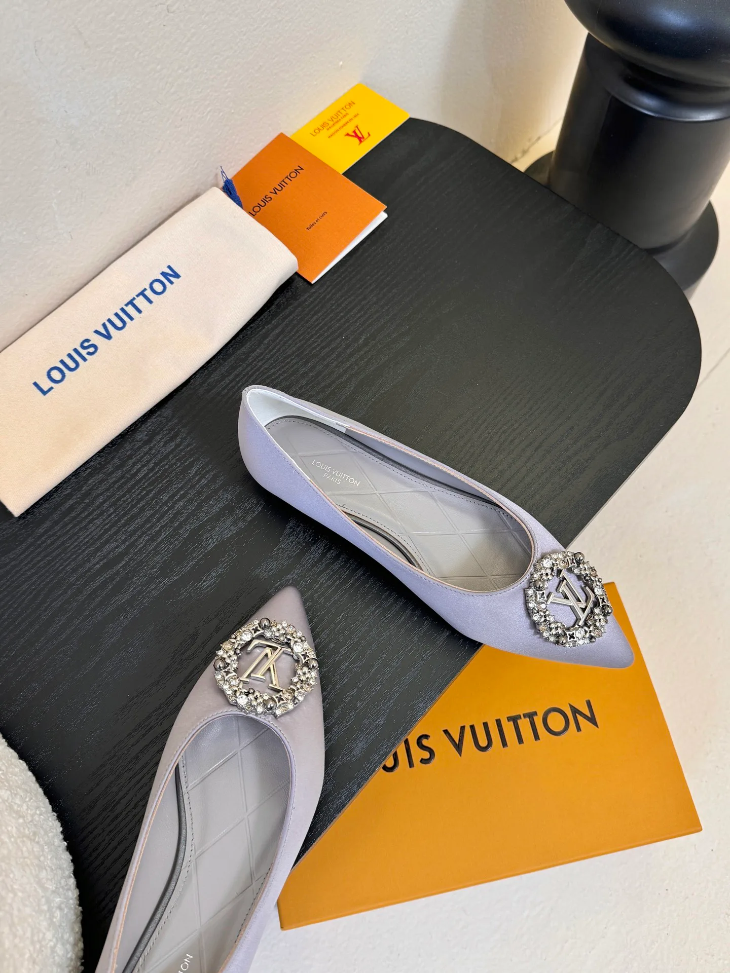 Туфли Женские Louis Vuitton 2300135