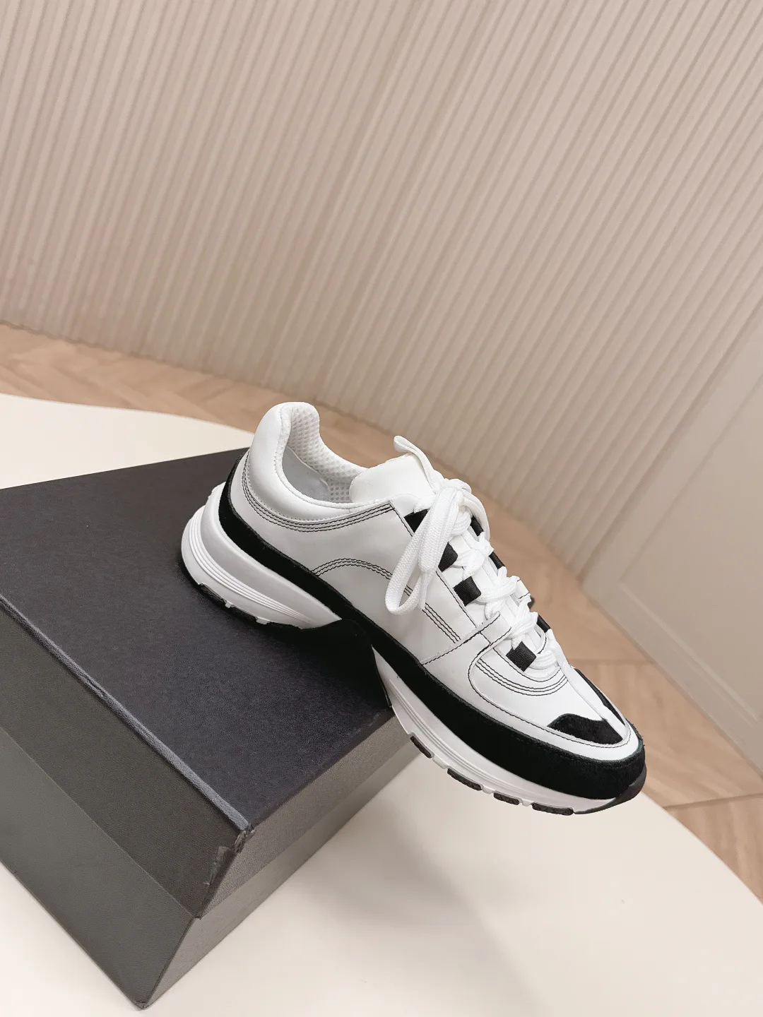 Кроссовки Женские Chanel 11594909