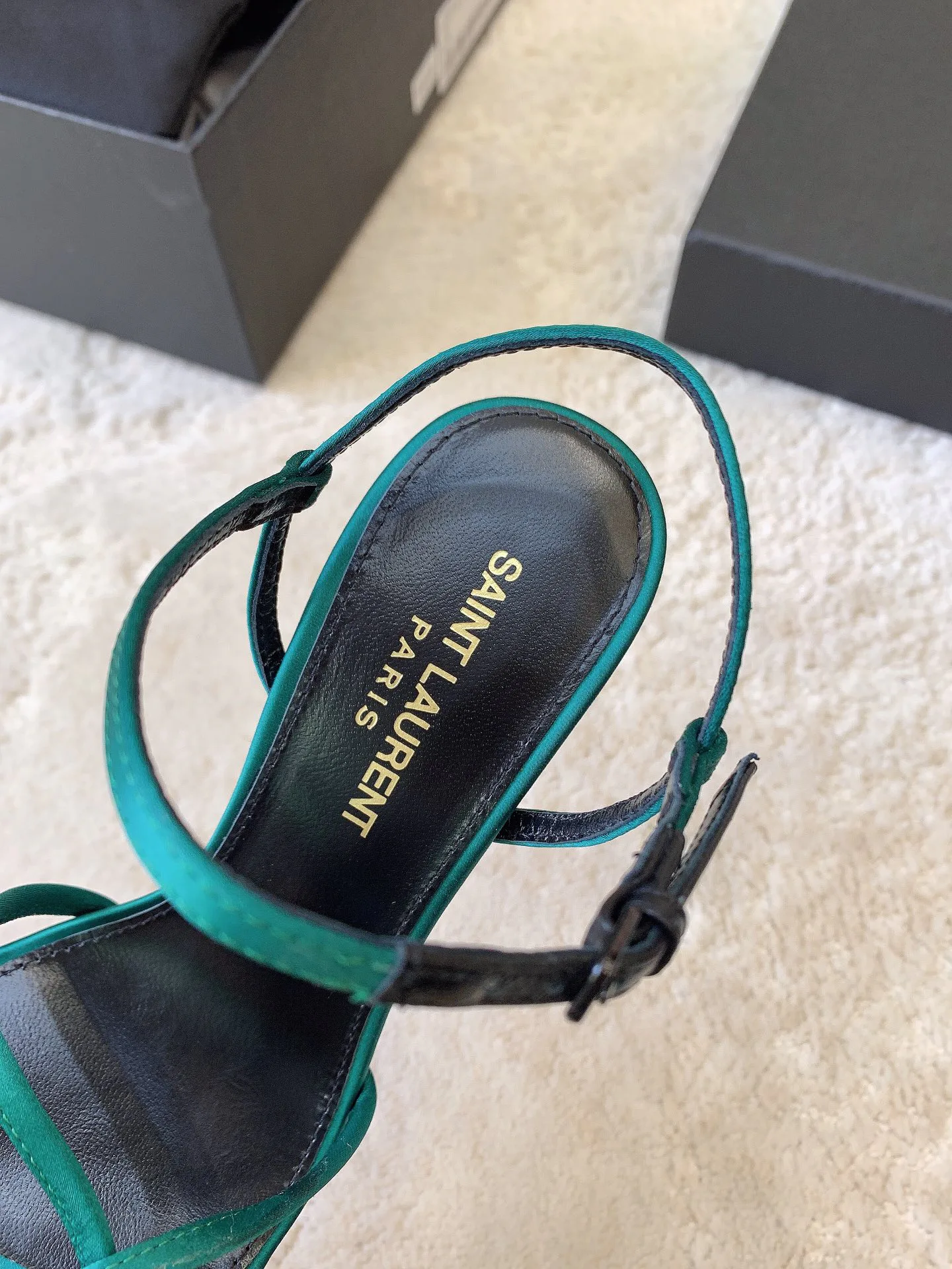 Босоножки Женские Saint Laurent 4348526