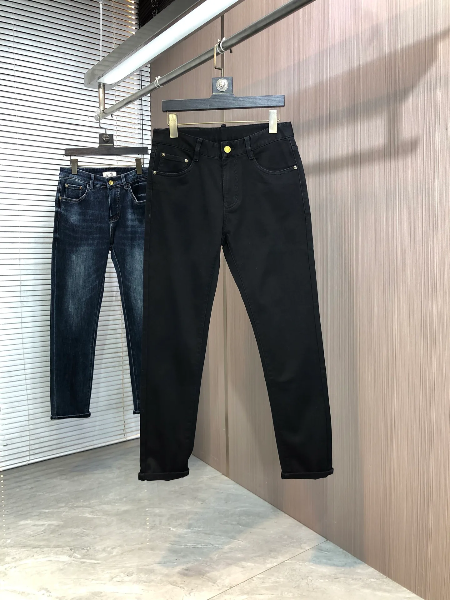 Джинсы Женские Zegna 10186877