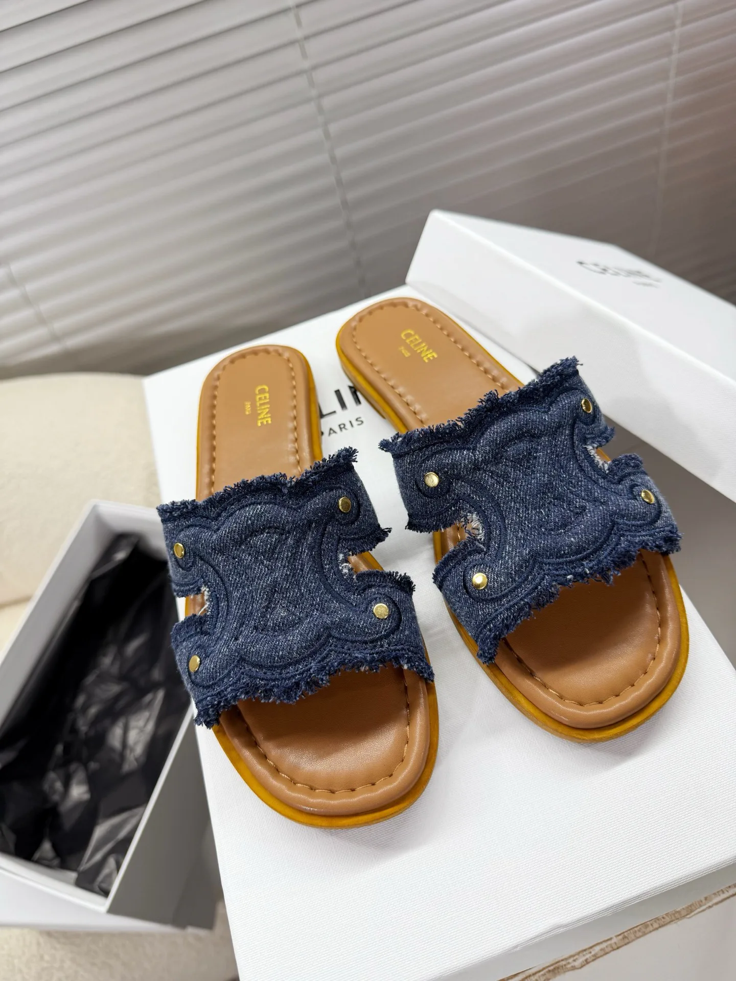 Шлепанцы Женские Celine 11658943