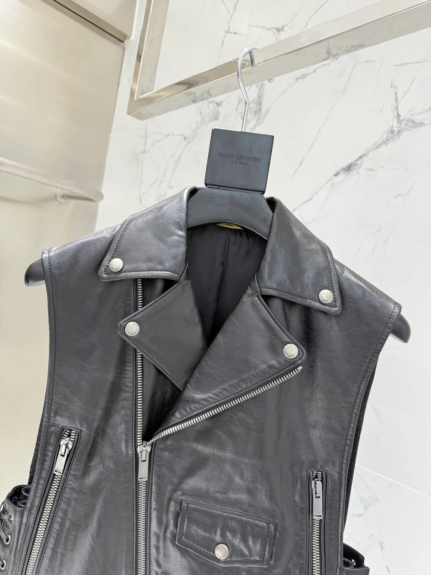 Кожаные Куртки И Дублёнки Женские Saint Laurent 18151051