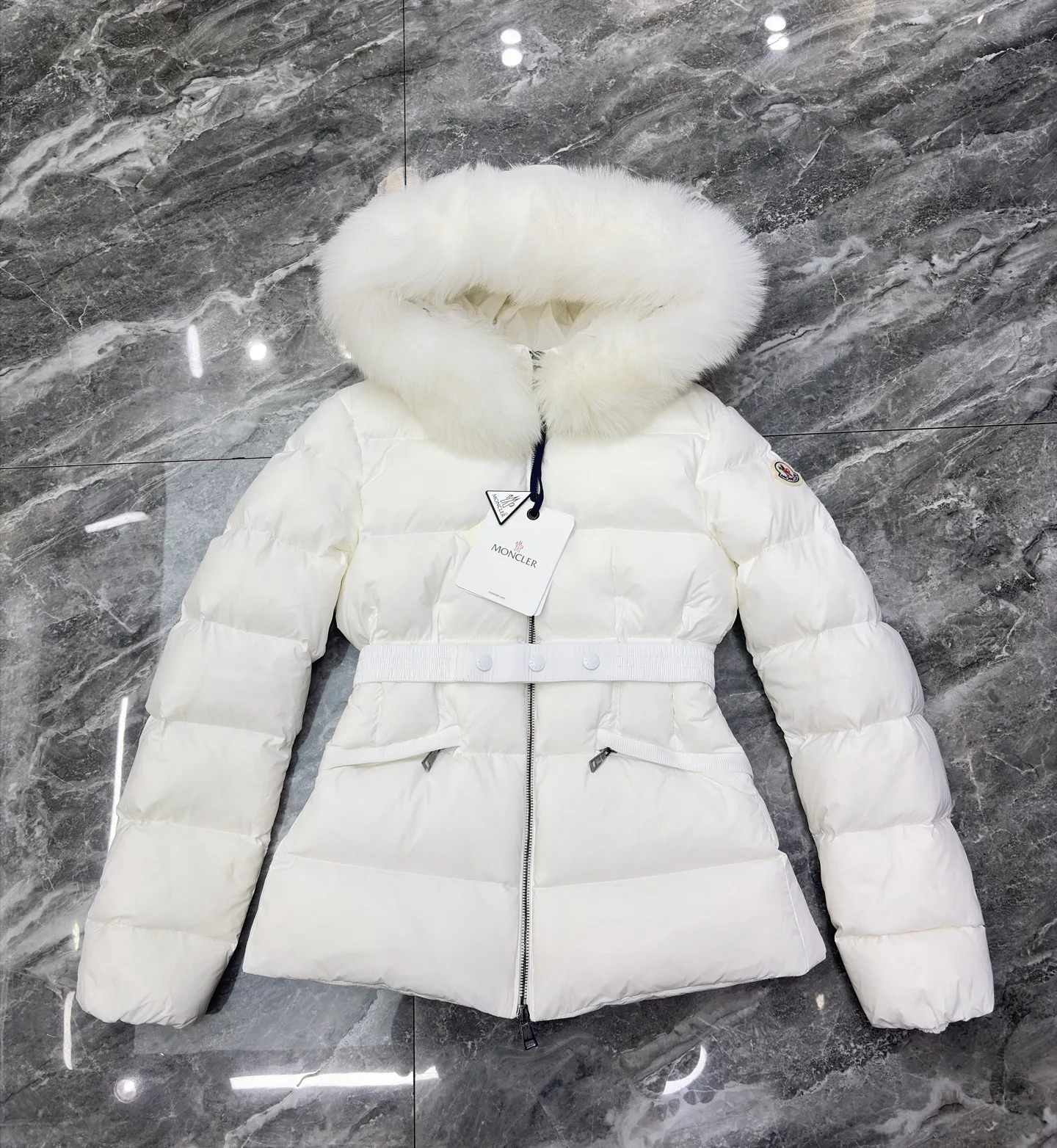 Куртки И Пуховики Женские Moncler 18111721