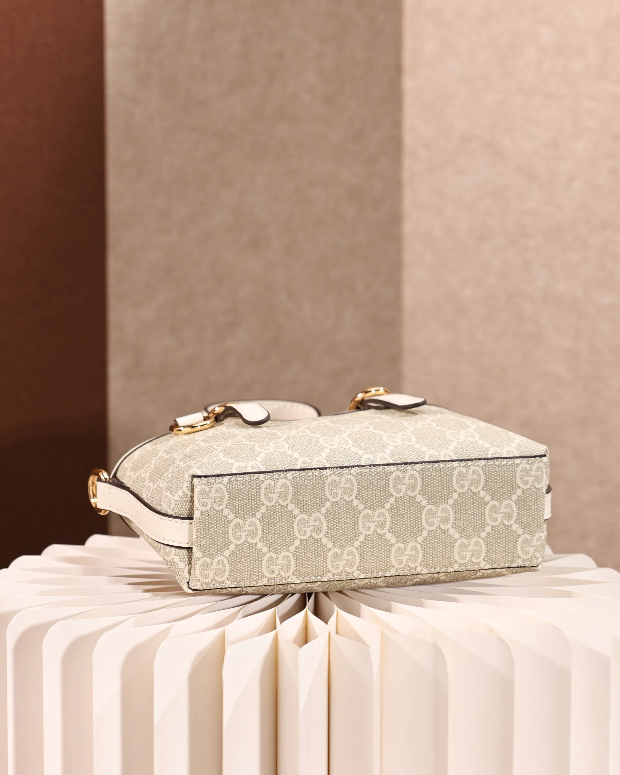 Классические Сумки Женские Gucci 1270579