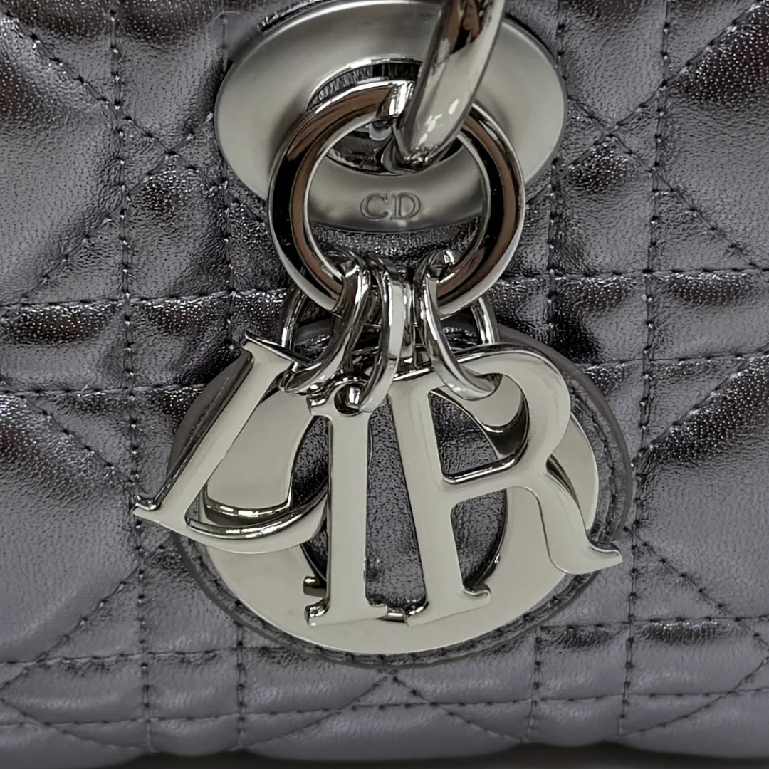 Классические Сумки Женские Christian Dior 18116437