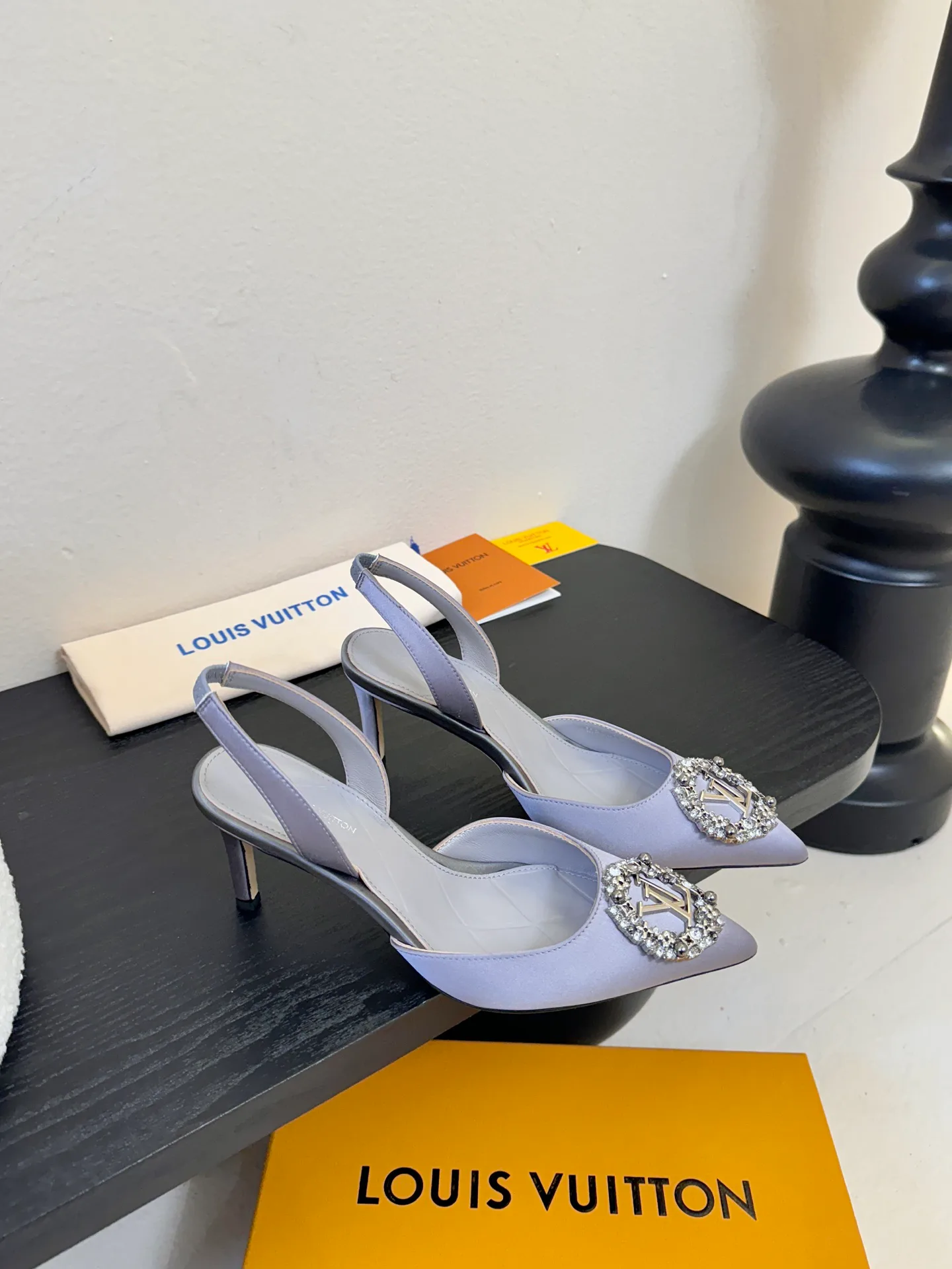 Туфли Женские Louis Vuitton 3495975