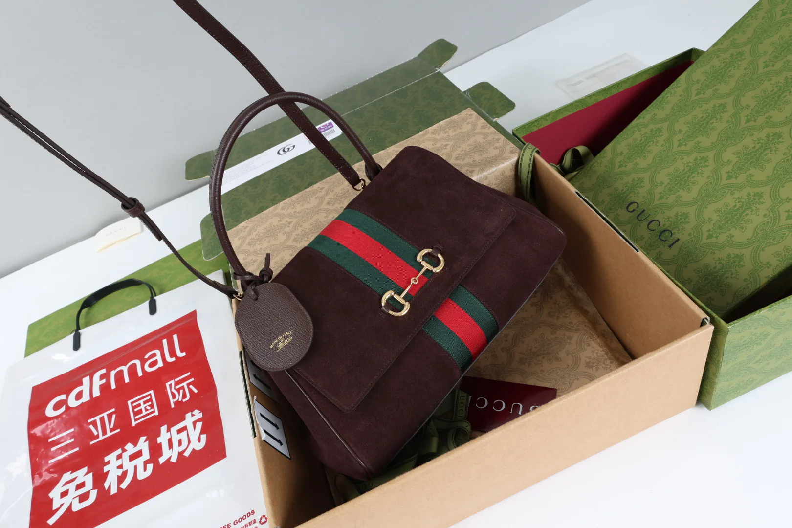 Классические Сумки Женские Gucci 18250564